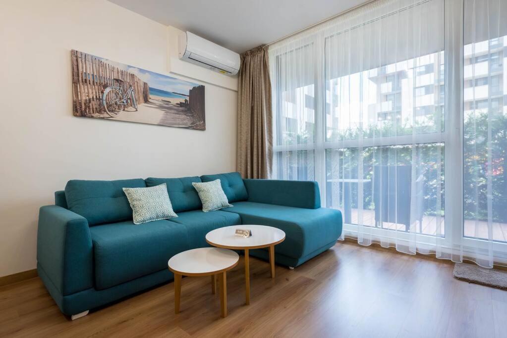 Labyrinth Apartment - Free Parking Space Included Varna Bagian luar foto
